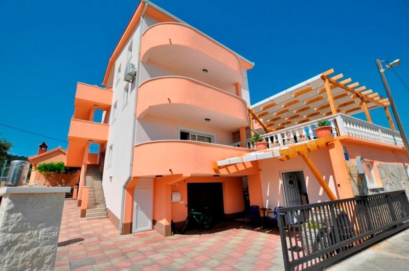 Apartmán Marinovi Dvori Slatine Exteriér fotografie