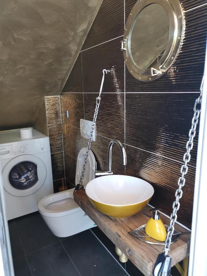 Apartmán Marinovi Dvori Slatine Exteriér fotografie