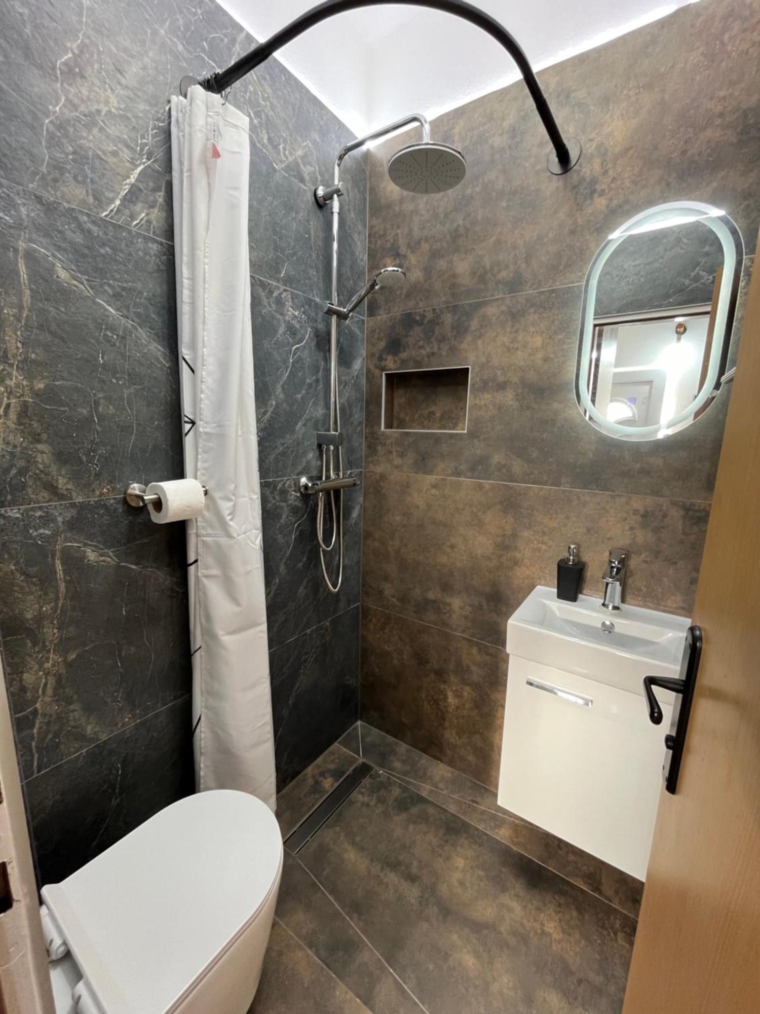 Apartmán Marinovi Dvori Slatine Exteriér fotografie