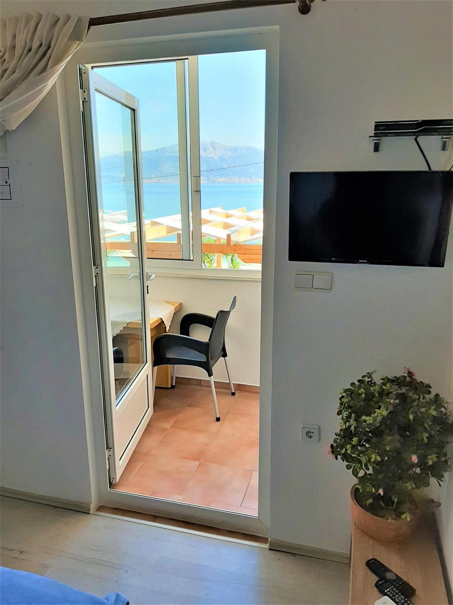 Apartmán Marinovi Dvori Slatine Exteriér fotografie